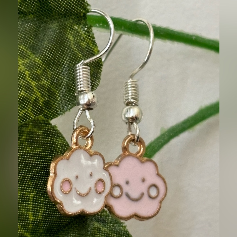 Happy cloud earrings - Picture 4 of 8